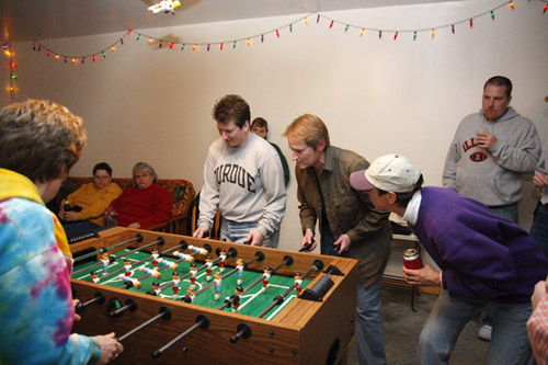 097-foosball09